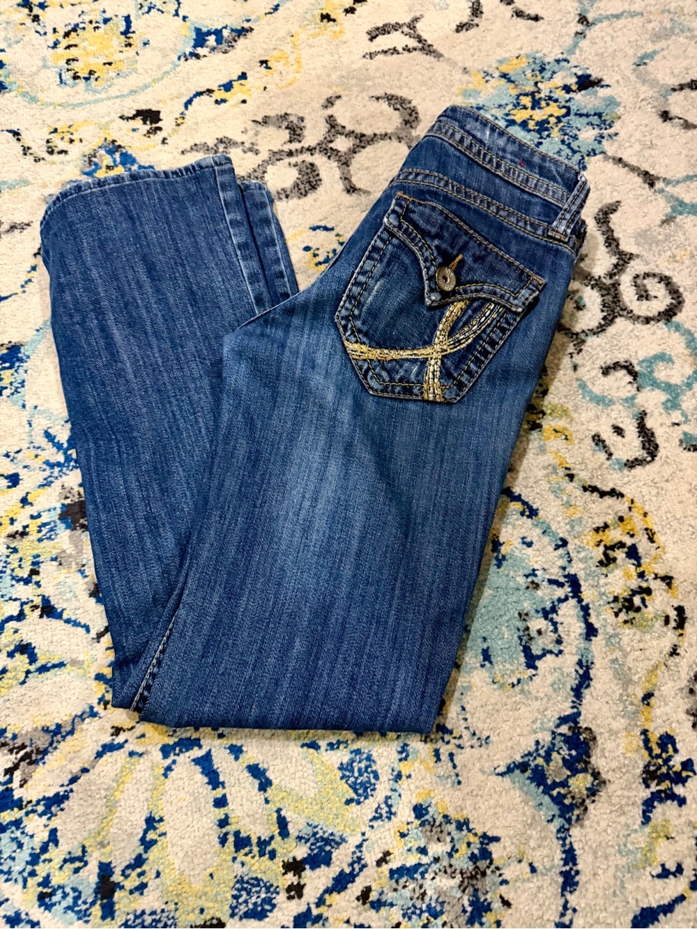 !iT Women's Denim Jeans with Embroidered Back Pocket